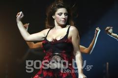 H super sexy εμφάνιση της Έλενας Παπαρίζου στην πίστα
