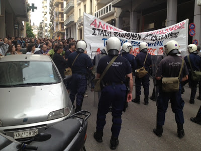 Πάτρα: Εμποδίζονται οι Λαϊκές Συνελεύσεις από την αστυνομία - Φωτογραφία 5