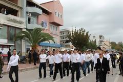 Πρέβεζα: Μαθητές γύρισαν τα κεφάλια αριστερά στους επισήμους (ΦΩΤΟ+ΒΙΝΤΕΟ)