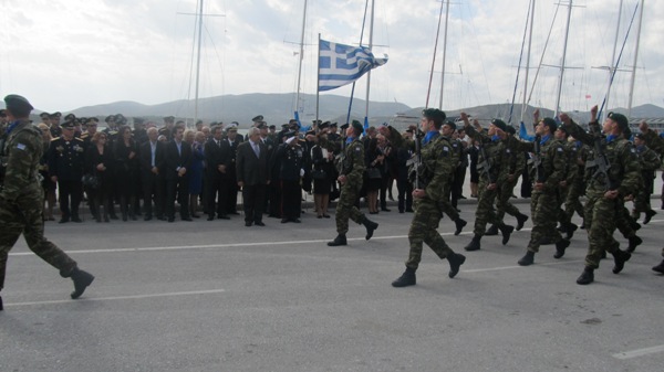 Παρουσία Υφυπουργού Εθνικής Άμυνας κ. Δημητρίου Ελευσινιώτη στις εκδηλώσεις της Εθνικής Εορτής της 28ης Οκτωβρίου στην πόλη του Βόλου - Φωτογραφία 8