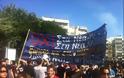 Παρέλαση κόσμου μετά τους μαθητές στο Ηράκλειο - Φωτογραφία 6