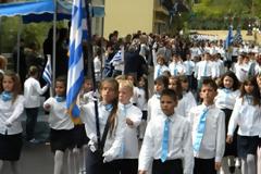 Ο ήλιος χαμογέλασε μόνο τη στιγμή της παρέλασης