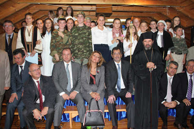 Τιμή στους ήρωες του 1940-41 στον τόπο της θυσίας τους – Αγωνία για το σχολείο στην Κορυτσά - Φωτογραφία 2