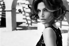 Ακούραστη και αγέραστη η Cindy