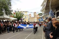 Εορτασμός της 28ης Οκτωβρίου 1940 σε Πάκια και Μολάοι
