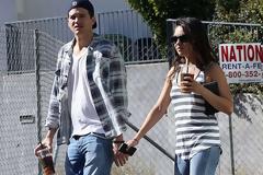 Η Mila Kunis είναι έγκυος;