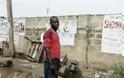 Ύαινες, μπαμπουίνοι και πύθωνες τα κατοικίδια της Νιγηρίας! - Φωτογραφία 11