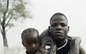 Ύαινες, μπαμπουίνοι και πύθωνες τα κατοικίδια της Νιγηρίας! - Φωτογραφία 5