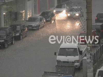 Αλιβέρι: Λίγα λεπτά βροχής, πλημμύρισαν την πόλη! - Φωτογραφία 2