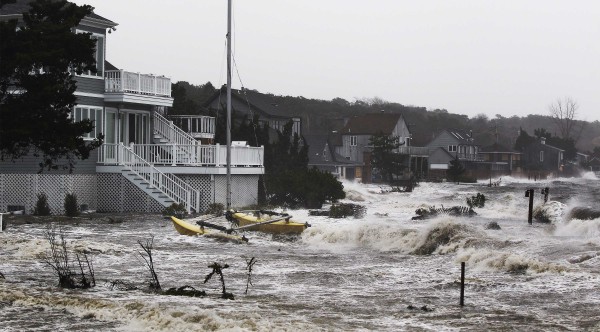 Πρωτοφανείς εικόνες! 14 νεκροί από τον τυφώνα Sandy - Φωτογραφία 2