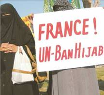 Θεωρούν απειλή τους μουσουλμάνους Ολοένα και περισσότεροι Γάλλοι βλέπουν με καχυποψία το Ισλάμ - Φωτογραφία 1