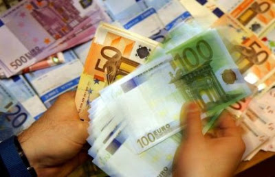 Μειώθηκαν 83,5 δισ. ευρώ οι εγχώριες καταθέσεις σε 3 χρόνια - Φωτογραφία 1