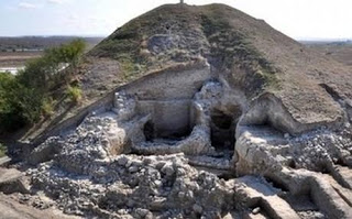 Στη Βουλγαρία η αρχαιότερη ευρωπαϊκή προϊστορική πόλη; - Φωτογραφία 1