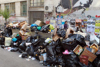 Τετραήμερος εφιάλτης με τα σκουπίδια στο Ηράκλειο - Φωτογραφία 1