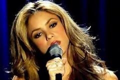 Αγνώριστη η Shakira στον όγδοο μήνα της εγκυμοσύνης της!