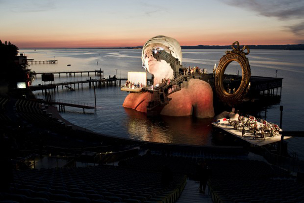 Η Όπερα στη λίμνη με τα χίλια… πρόσωπα! (ΦΩΤΟ) - Φωτογραφία 10