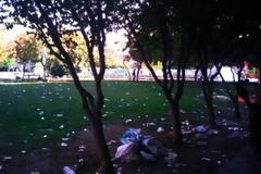 Σκουπίδια ακόμα και μέσα στους νεροχύτες τουαλετών ΑΠΘ