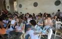 Ομαδικός θηλασμός από μητέρες στην Κρήτη