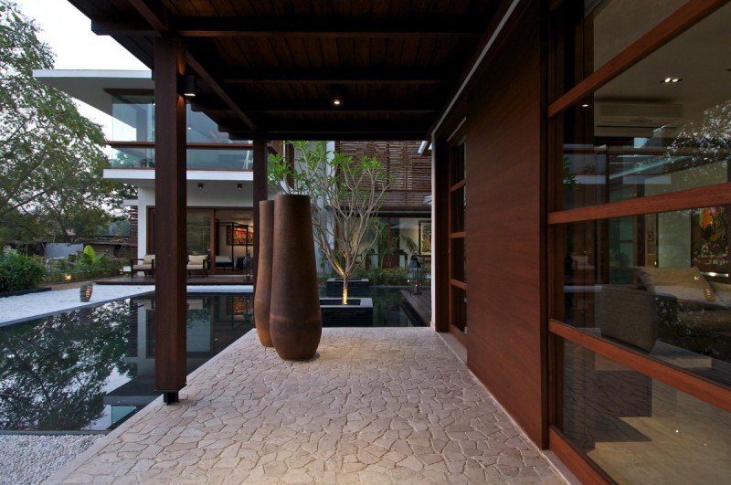 Courtyard House από τους Hiren Patel Architects - Φωτογραφία 4