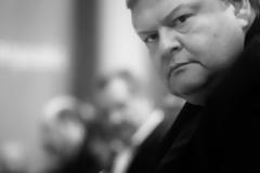 Το ΠΑΣΟΚ και ο χορός των συνενόχων