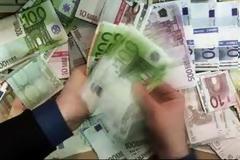 Σκάνδαλο με παράνομα επιδόματα στο Υπουργείο Τουρισμού