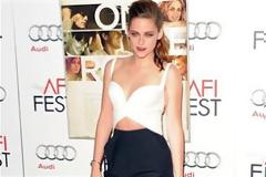 Σε κομψή εμφάνιση η Kristen Stewart (ΦΩΤΟ)