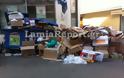 Έκλεισαν τα πεζοδρόμια από τα σκουπίδια στη Λαμία! - Φωτογραφία 4