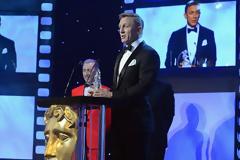 Βαθιά ερωτευμένος ο James Bond…