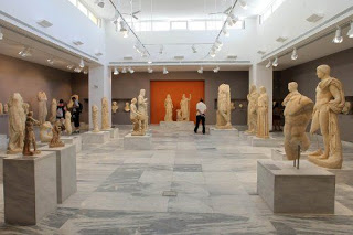 Γυρίζουν την πλάτη στο αρχαιολογικό μουσείο Ηρακλείου - Φωτογραφία 1