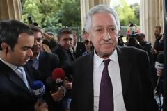 Εκβιάζουν την Ελλάδα – επιθυμούν ανατροπή της κυβέρνησης;