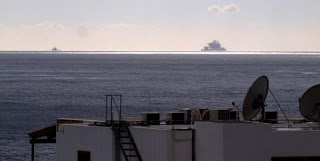 Πλατφόρμα άντλησης πετρελαίου στα ανοιχτά της Χώρας των Σφακίων στην Κρήτη...!! - Φωτογραφία 1