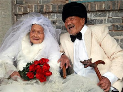 Φωτογραφήθηκαν για το γάμο τους... 88 χρόνια μετά! - Φωτογραφία 2