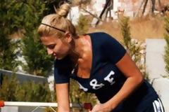 Η Φαίη Σκορδά με καυτό σορτς