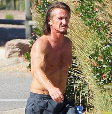 Στα 52 του χρόνια έχει... αυτό το κορμί! - Φωτογραφία 2