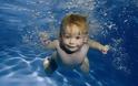 Αξιολάτρευτα μωρά φωτογραφίζονται… υποβρυχίως! - Φωτογραφία 3