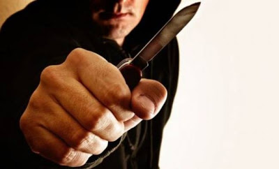 Ληστές επιτέθηκαν με μαχαίρια και κατσαβίδια σε ζευγάρι - Φωτογραφία 1