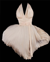 Χρυσό το φόρεμα της Judy Garland από τον Μάγο του Οζ - Φωτογραφία 2