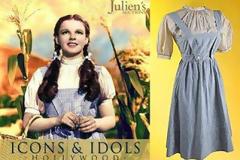 Χρυσό το φόρεμα της Judy Garland από τον Μάγο του Οζ