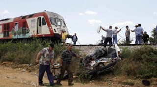 Ένας νεκρός-ένας σοβαρά τραυματίας στην Αλεξανδρούπολη σε σύγκρουση τρένου με ΙΧ - Φωτογραφία 1
