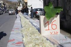 Εντυπωσίασε μικρούς και μεγάλους η λαχανοσαλάτα των χιλιομέτρων (pics)!