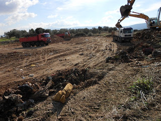 Άρχισαν οι εργασίες αποκατάστασης των ΧΑΔΑ του Δήμου Αλιάρτου - Φωτογραφία 1