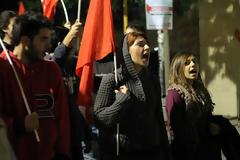 Στιγμές από την πορεία των Ηρακλειωτών στο κέντρο της πόλης
