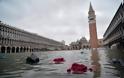 Βενετία-Η πλωτή πολιτεία - «Βούλιαξε» κάτω από ενάμιση μέτρο νερού [εικόνες] - Φωτογραφία 7