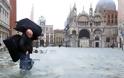 Βενετία-Η πλωτή πολιτεία - «Βούλιαξε» κάτω από ενάμιση μέτρο νερού [εικόνες] - Φωτογραφία 8
