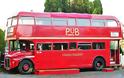 Λονδρέζικο λεωφορείο «μεταμορφώθηκε» σε παμπ! - Φωτογραφία 1