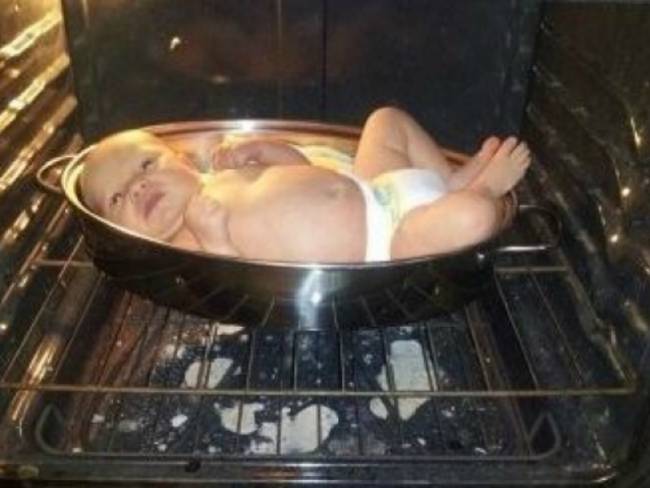 Παππούδες έβαλαν το μωρό στο φούρνο... - Φωτογραφία 1