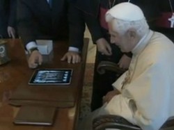 Και ο Πάπας κάνει… tweet - Φωτογραφία 1