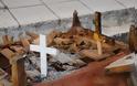 Κ. Αχαία: Μουσουλμάνοι έκαψαν εικόνες και 2 σταυρούς - Φωτογραφία 2