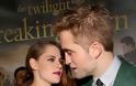 Αγκαλίτσα στην πρεμιέρα του Twilight εμφανίστηκαν Stewart και Pattinson - Φωτογραφία 6