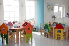 Μετέθεσαν νηπιαγωγό γιατί επέτρεψε να αναρτηθεί αλβανική σημαία στην επέτειο του «Όχι»